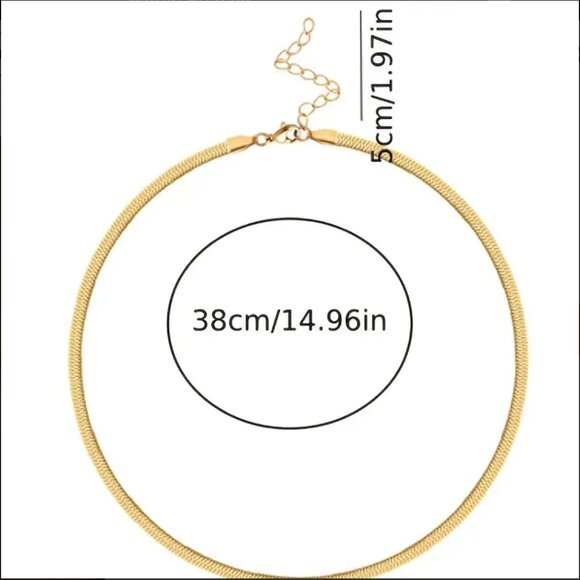 14K Gold Filled Minimalistic Necklace - Picture 4 of 4